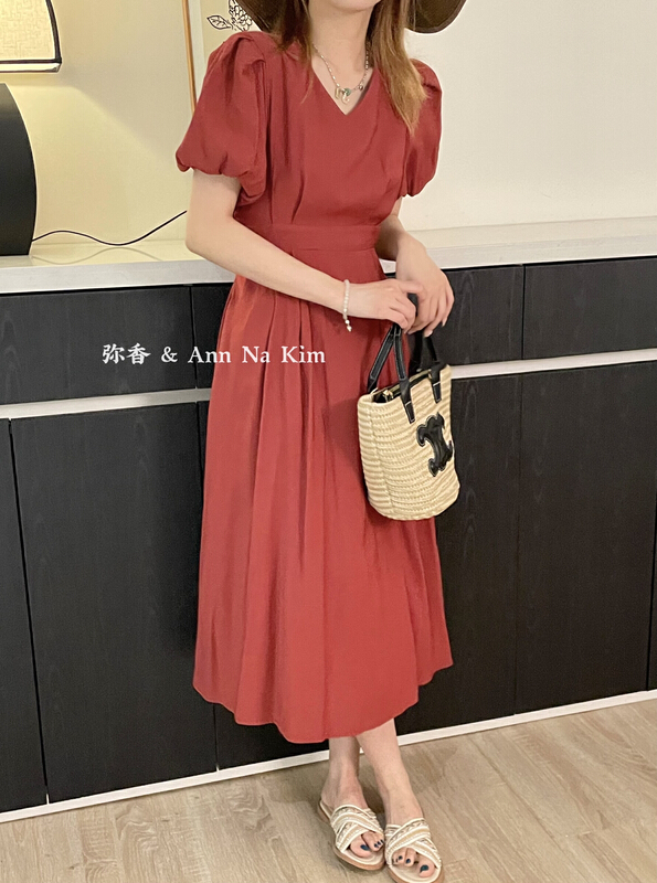 [Mi Xiang] Korean V-neck bubble sleeve leaky waist dress mx5512\hjy