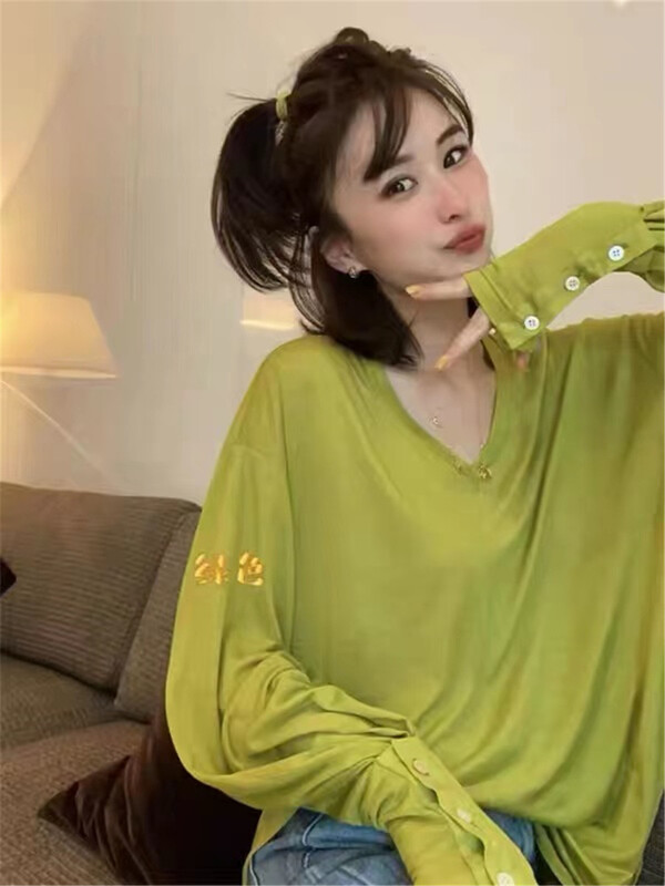 [1to3] simple casual loose V-neck sunscreen shirt 8150\lsw