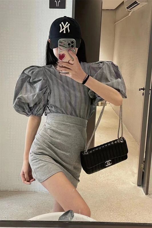 [Yan Zhen] French round neck bubble sleeve short shirt 33221\pcz