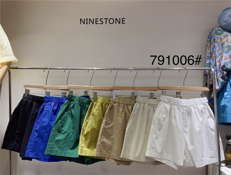 [ninestone nine stones] elastic waist, slim and comfortable, clean casual shorts 791006\l