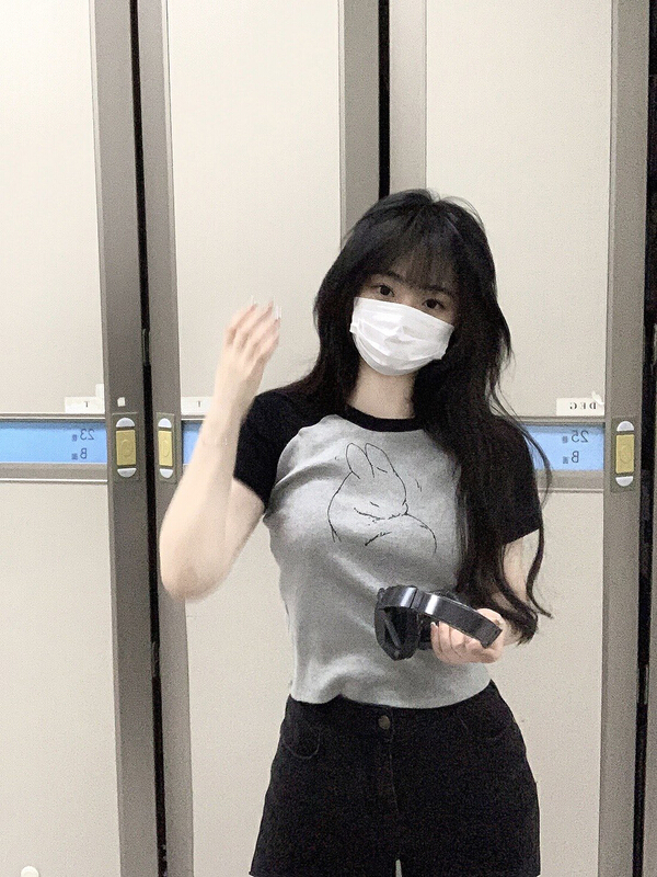 [wgwe] sense of design niche pure to show thin and cool girl short sleeve T-shirt 1749\pcz