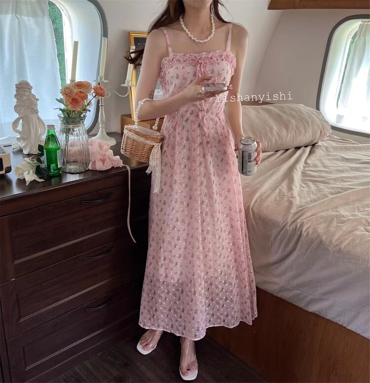 [clothing world] Han Shu floral suspender dress (excluding top) 9563\hjy