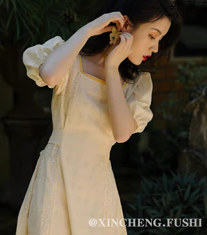 [Xinsheng] French chic design sense small square collar dress a276\pcz