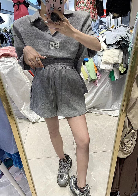 [top] loose shoulder pad Lapel short sleeve T-shirt + versatile casual Shorts Set 9205\zjy