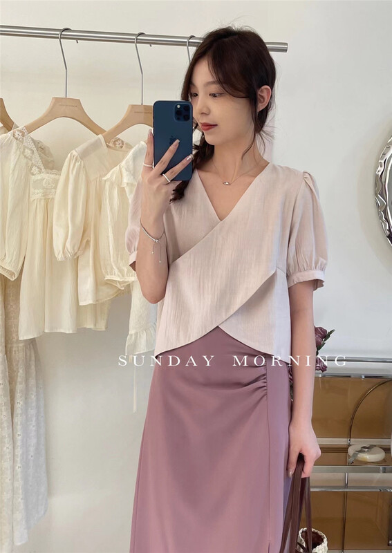[Sunday morning] V-neck cross design short shirt 9159\zjy