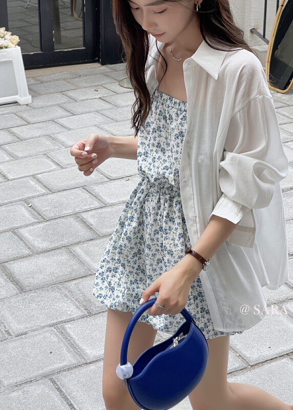 [Sara] Korean versatile sunscreen shirt with split back design (only selling sunscreen shirts) 88896\lwy