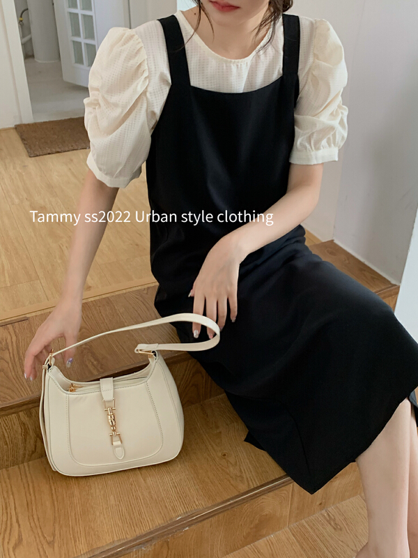 [Tammy] round neck corn grain thin bubble sleeve urban simple shirt 63030\l