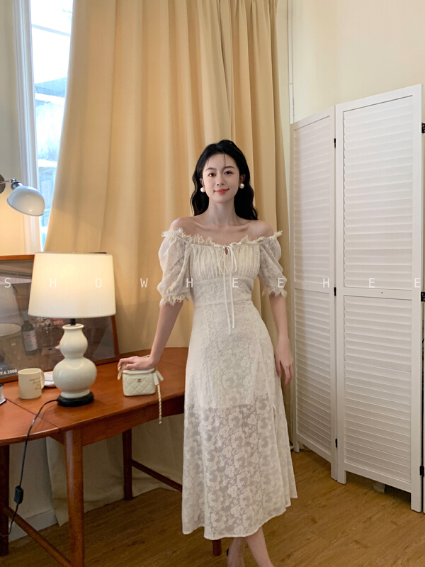 [xiuxixi] French temperament heavy industry embroidery lace hem slit dress 8153\jhy