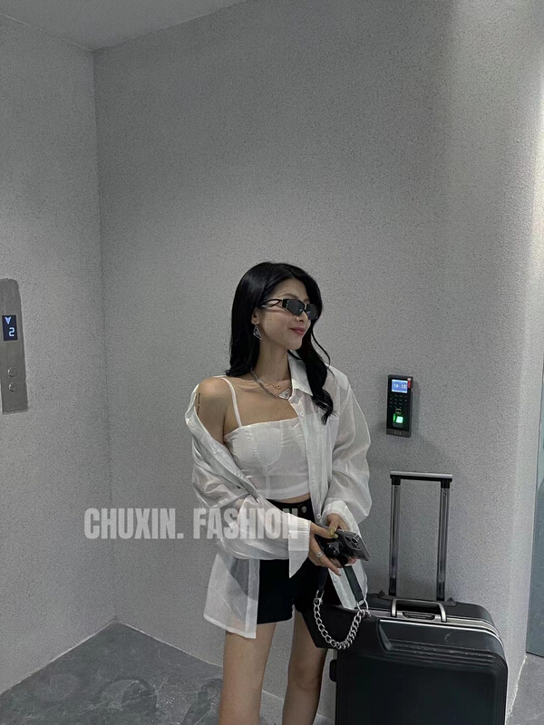 [c.x Chuxin] Korean letter loose sun shirt + short Strapless vest two piece suit 6210\wtt