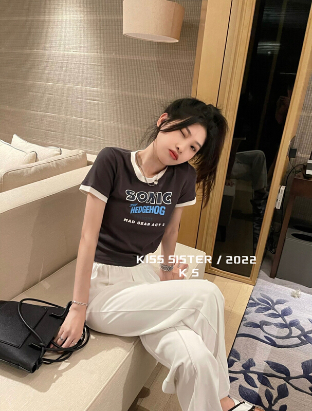 [kiss sister] sweet cool letter printed short sleeve short sleeve T-shirt 92109210