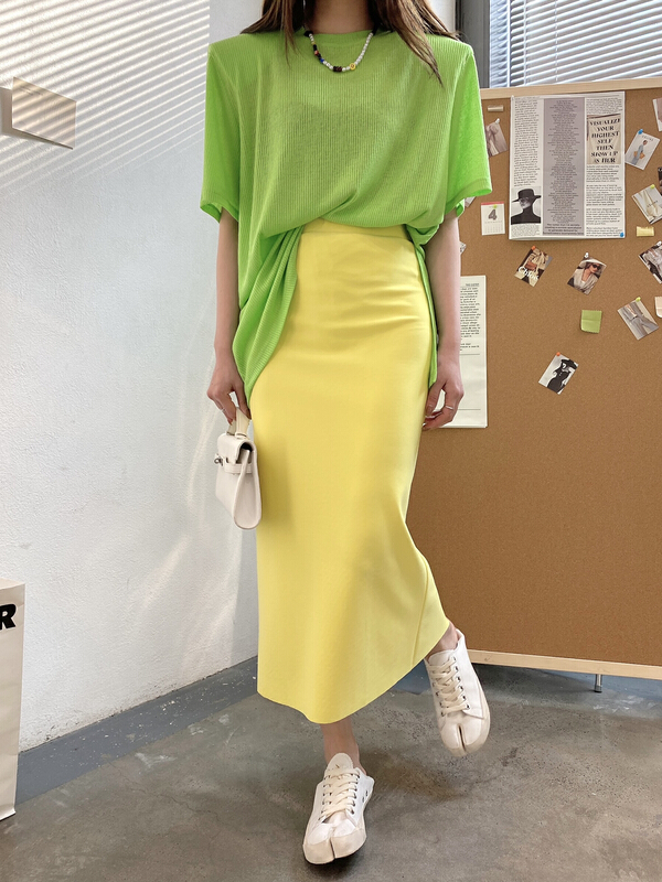 New year in early spring! [modern 197] popular!! Small fresh floral solid color slim skirt 1819-1\zyh