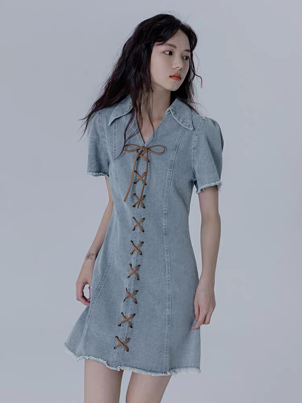 [Kiki studio] fashion small design waist closing denim skirt (with a strap) 6070\hjy