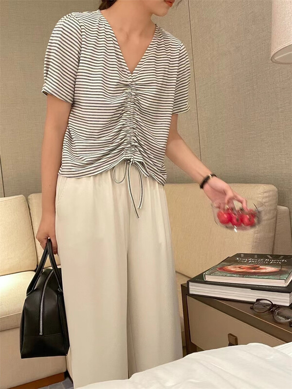 [feeding] casual simple pleated V-neck stripe short sleeve T-shirt 8917-k5\cls