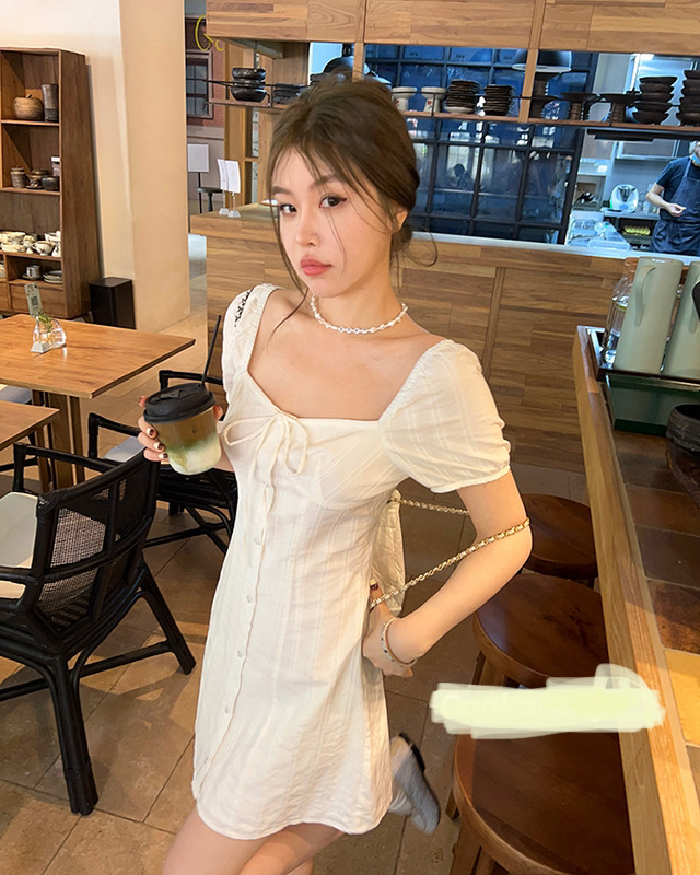 [Kiki studio] sweet and spicy solid color square neck dress 6055\hjy