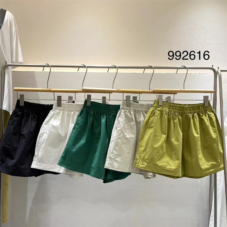 [twenty printed wood] elastic waist comfortable Korean casual shorts 992616\l