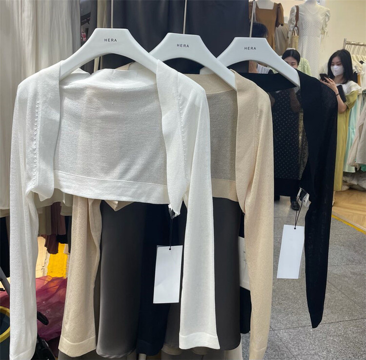 [Hera] minimalist comfortable and versatile shirt m6282\l