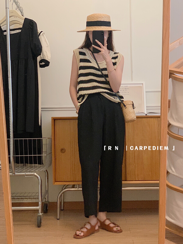 [RN] Japanese simple color contrast striped hollow sleeveless knitted vest 81295\ll