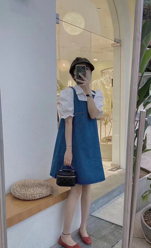 【 mi 】 casual simple denim strap skirt + bubble sleeve age reducing shirt set 9687\pcz