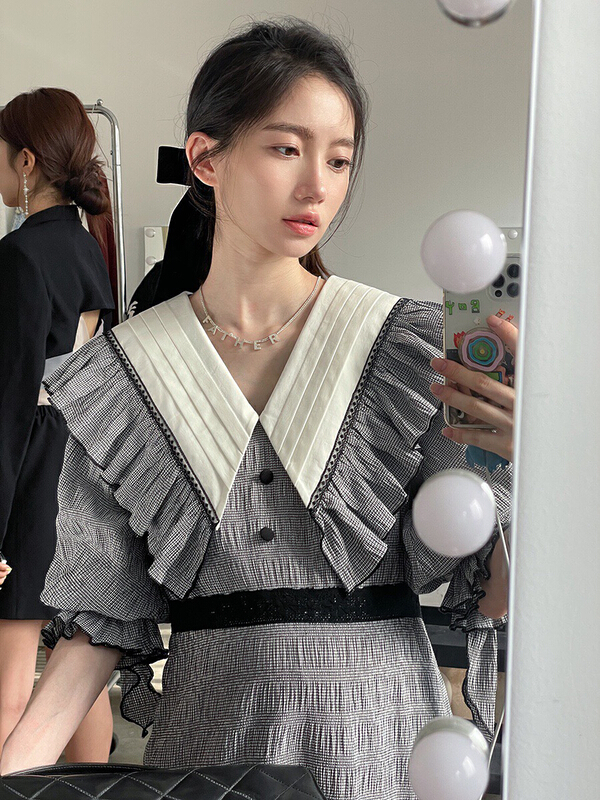 [wgwe] French stunning lotus leaf collar waist high-level dress 1812\pcz
