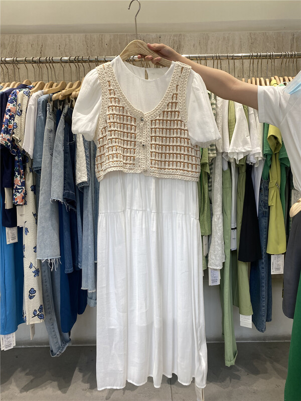 [Boran Boran] Korean Solid Color Bubble Sleeve Dress + color contrast breasted cardigan two piece suit 2130\lsw