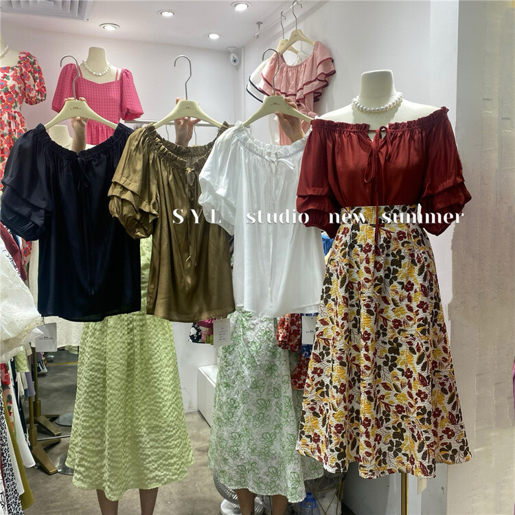 [SYL] sweet wind blouse beside fungus (only selling blouses) 5216\l