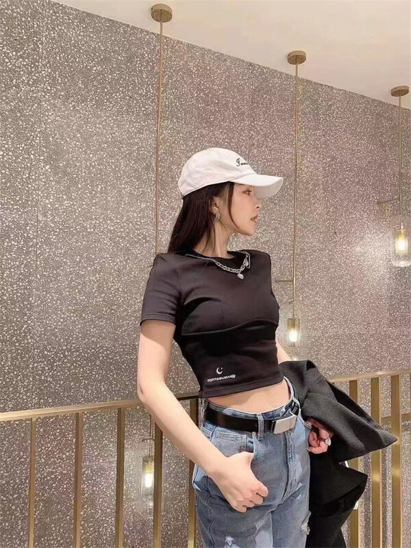 [big C studio] hollow out fashionable shoulder pad short sleeve T-shirt (with detachable necklace) 1128\pcz