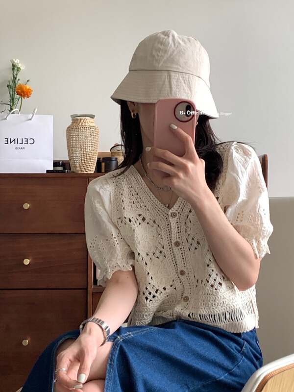 In early summer! [B plus] three dimensional hook flower soft short shirt 22-9202-2\hbx