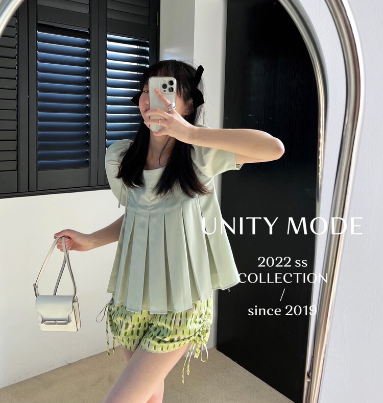 [unit] square neck two shirt (women's design pressure pleated top summer) 8082\cqw