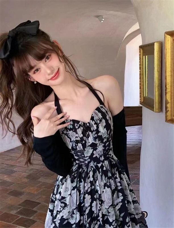 [AI Shang] little woman floral suspender dress (with sleeves) 33252\hjy