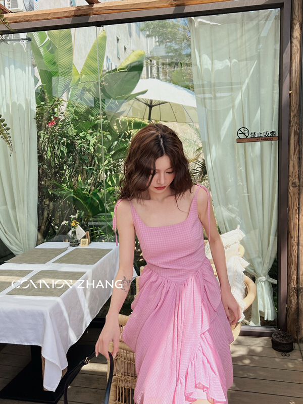 In early summer! [CZ Zhang] sexy temperament lace up dress 62171\xyj