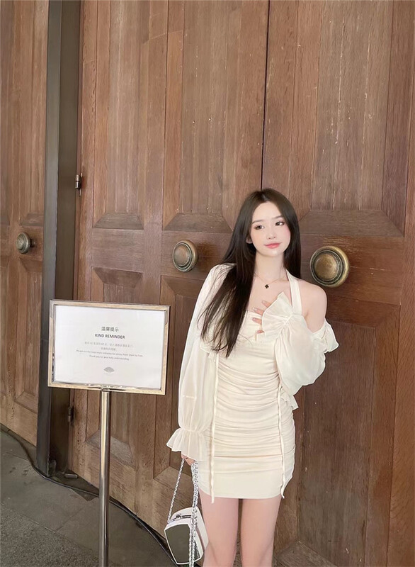 [koumiya] Spice Girl V-neck Ruffle sun shirt + pleated slim neck suit 9955\pcz