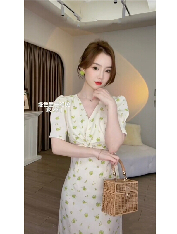 [by] adoring cream green kink waist dress 7761\\cl