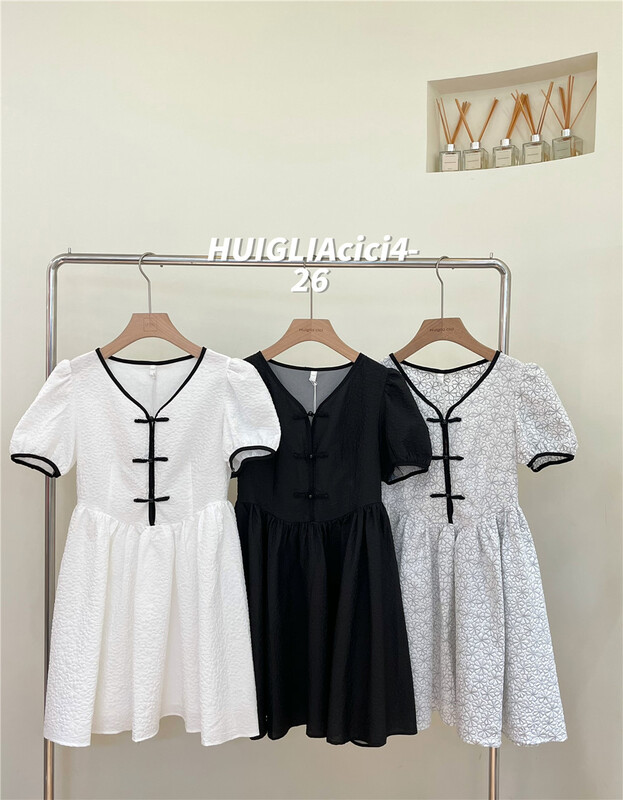 [huiglia clcl] Korean V-neck bubble sleeve button dress 8038\zjy