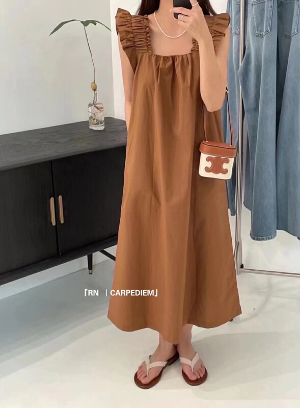 [R n] loose and versatile square collar wood ear edge suspender dress (dress only) 81162\ll