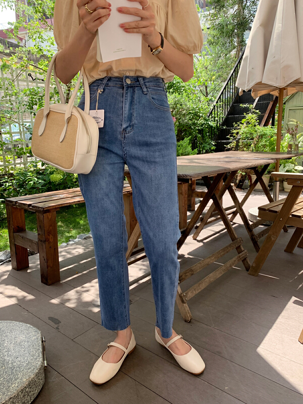 In early summer! [meet me] Korean version nine point smoke tube jeans 61207\ll