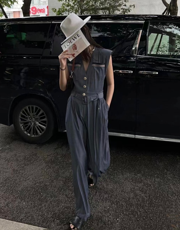 [jvv sister] textured V-neck Jumpsuit (with belt) 2668\zxl