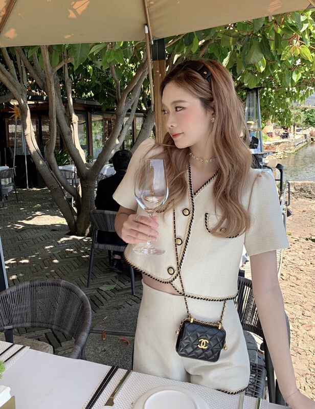 [savage] small fragrance V-neck contrast coat + high waist contrast ribbon A-line skirt suit e8310\wpl