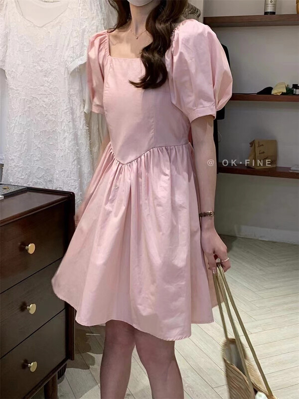[OK fine] Korean style square neck bubble sleeve dress 2050\zjy