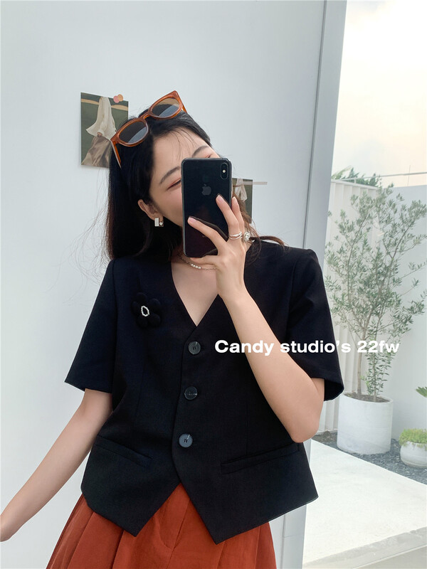 [candy] commuting simple V-neck fashion shirt (with detachable Brooch) 8113\zjy