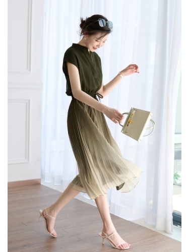 Elegant temperament, the collective likes it! Pleated gradient thin lace up elastic waist dress for women spring / summer 
