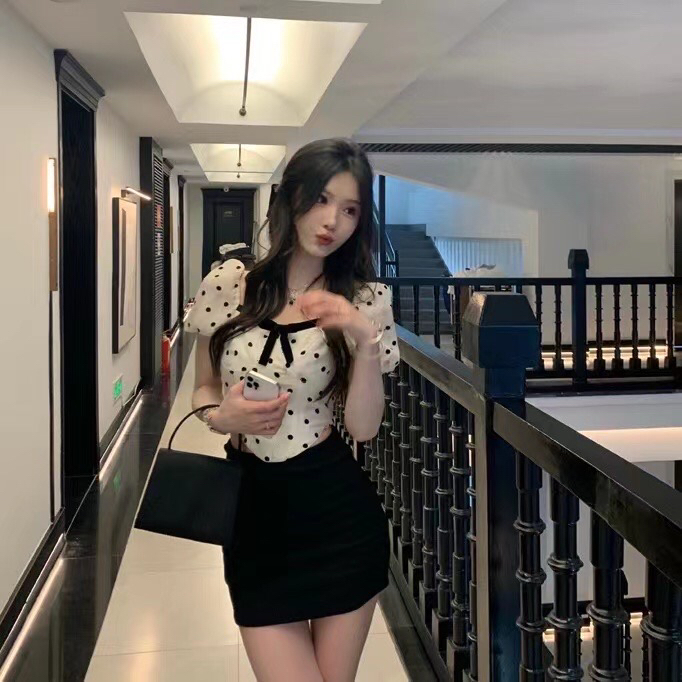 [Hello Miss] Han series wave dot bubble sleeve shirt + slim skirt two piece suit 8198\pcz