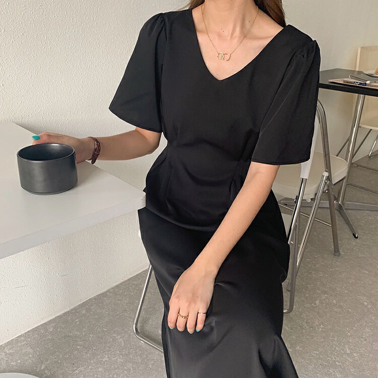 In early summer! 【 bobi 】 simple temperament design V-neck front and back Pleated Dress 8845\hjy