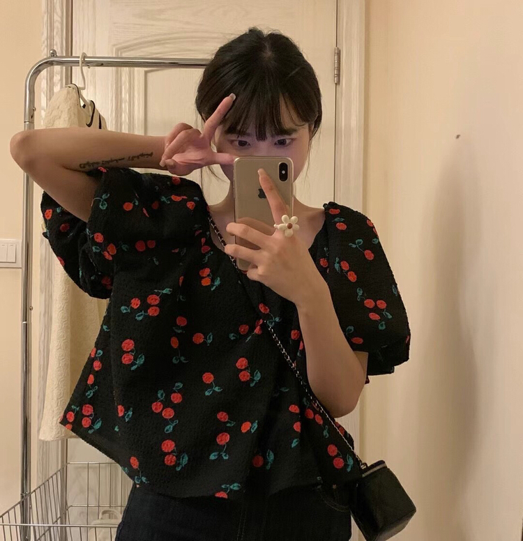 [y.jia EJA] French cherry bubble sleeve shirt (only for small shirts) 5639\pcz