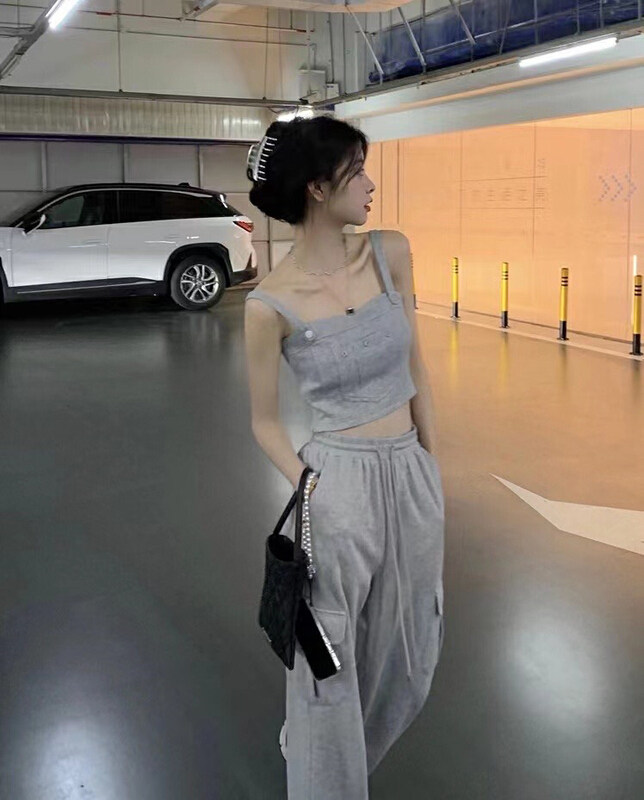[Hello Miss] leisure sports Vest + loose and slim casual pants set 61130\pcz