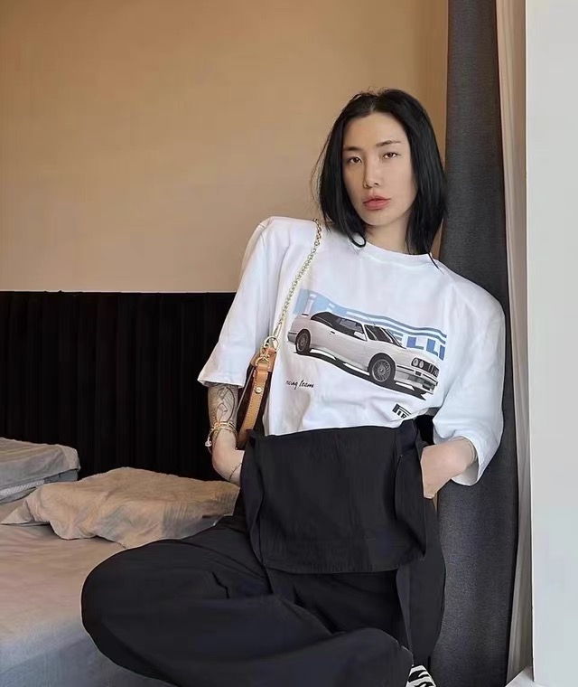 【AMY】前後墊肩汽車印花套頭短袖T恤  YS2-907#  WTT