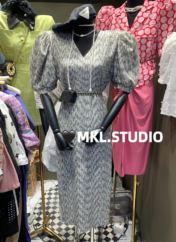 [Mikala] V-neck color contrast thin dress (excluding necklace) 1012\pcz