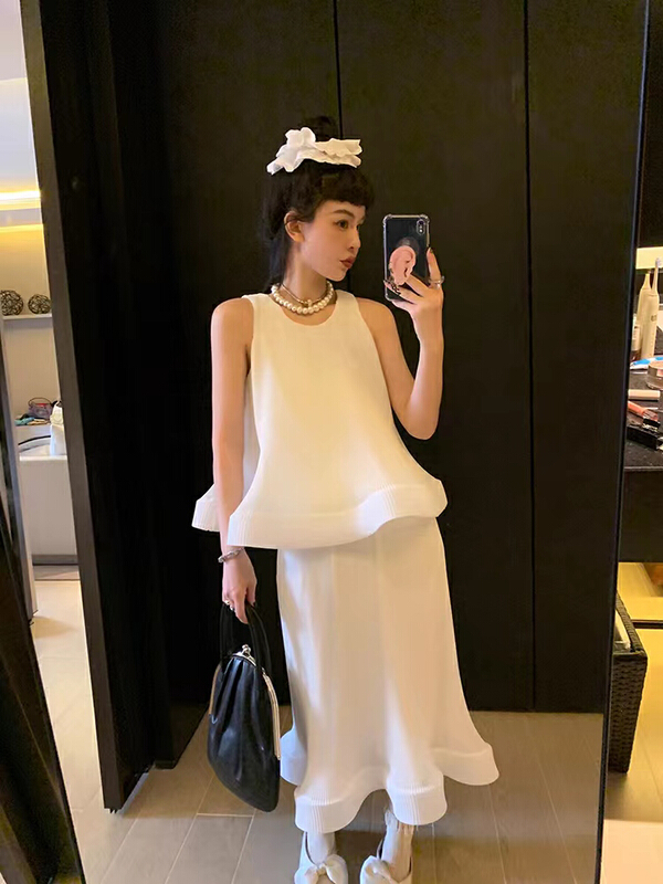 [Xinran] niche design Chiffon pleated vest +a-line skirt suit 1873\pcz