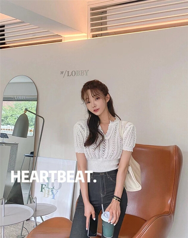 [hearteat] V-neck solid color versatile T-shirt (only selling t-shirts) 5106\zjy