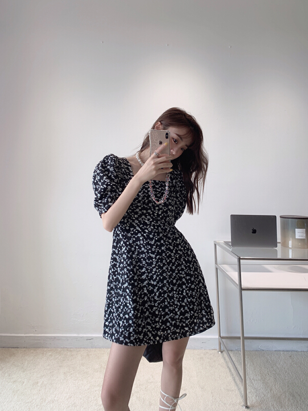 [Vanessa] Korean embroidered bubble sleeve square neck dress 6307\ozq