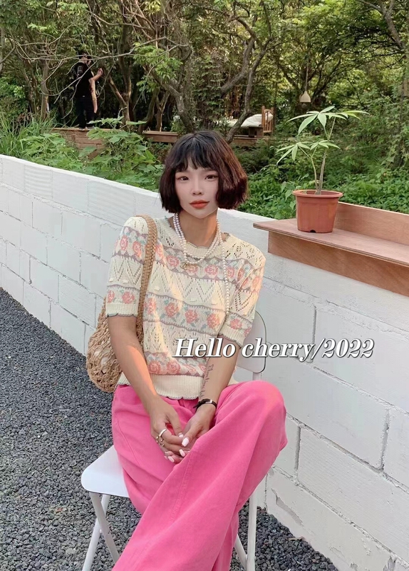 [Hello cherry] small fresh flower fashion T-shirt 2368\wtt